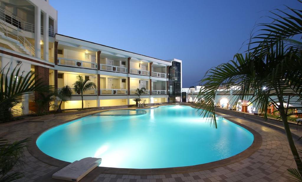 Prakruti Resort Вадодара Экстерьер фото